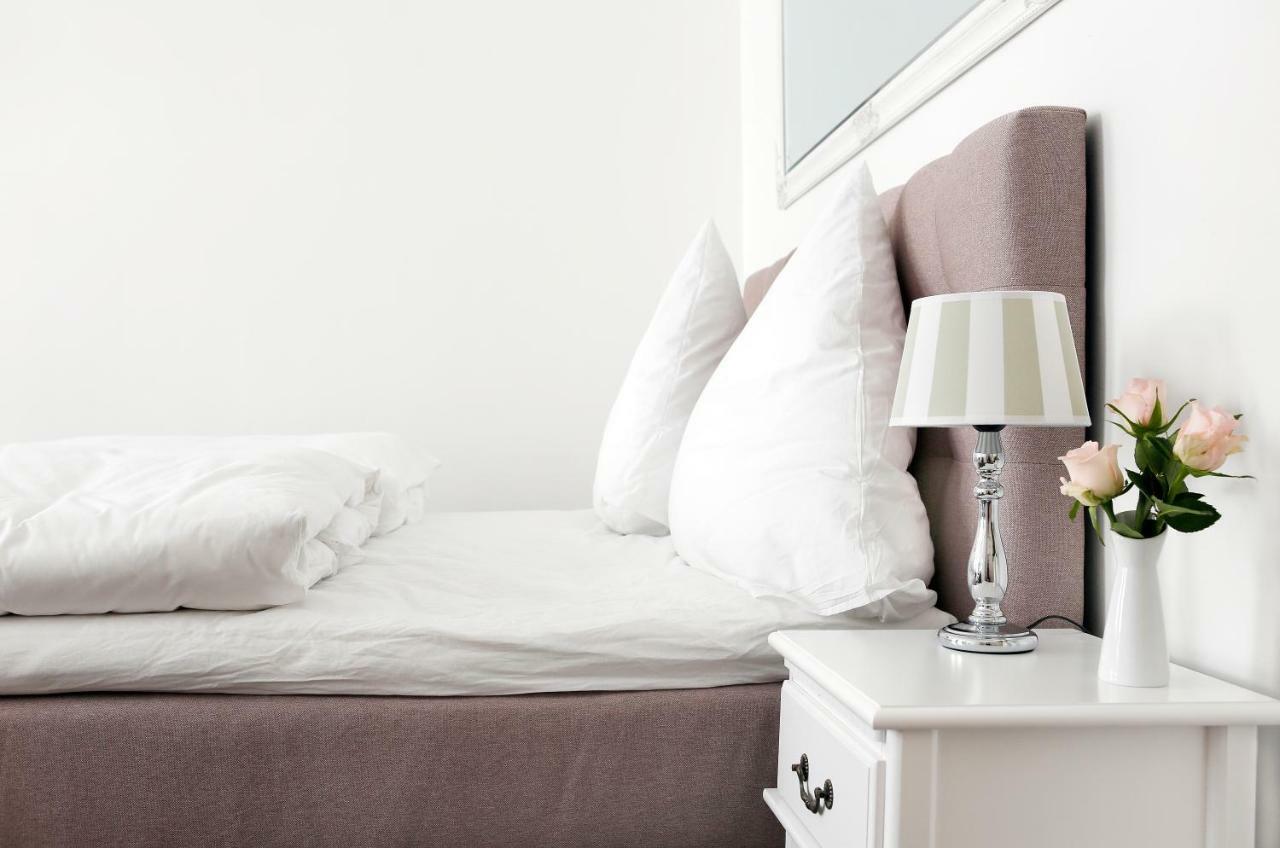Droy By Rockchair Apartments L Superhost Status L 2 Bedroom Boxspringbeds Next To Center "Kurfuerstendamm" - Cozy Family & Business Flair Welcomes You! Berlin Exterior photo