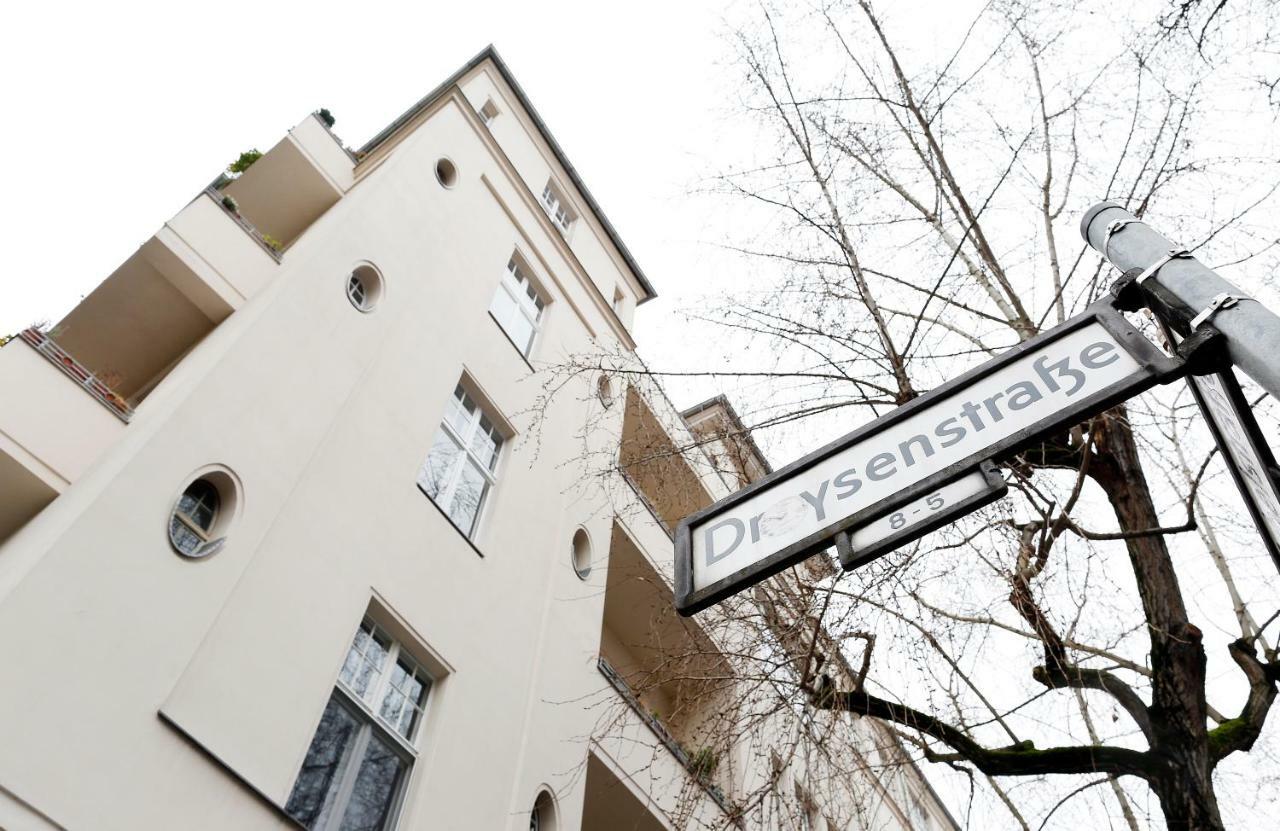 Droy By Rockchair Apartments L Superhost Status L 2 Bedroom Boxspringbeds Next To Center "Kurfuerstendamm" - Cozy Family & Business Flair Welcomes You! Berlin Exterior photo